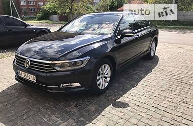 Седан Volkswagen Passat 2015 в Борисполе