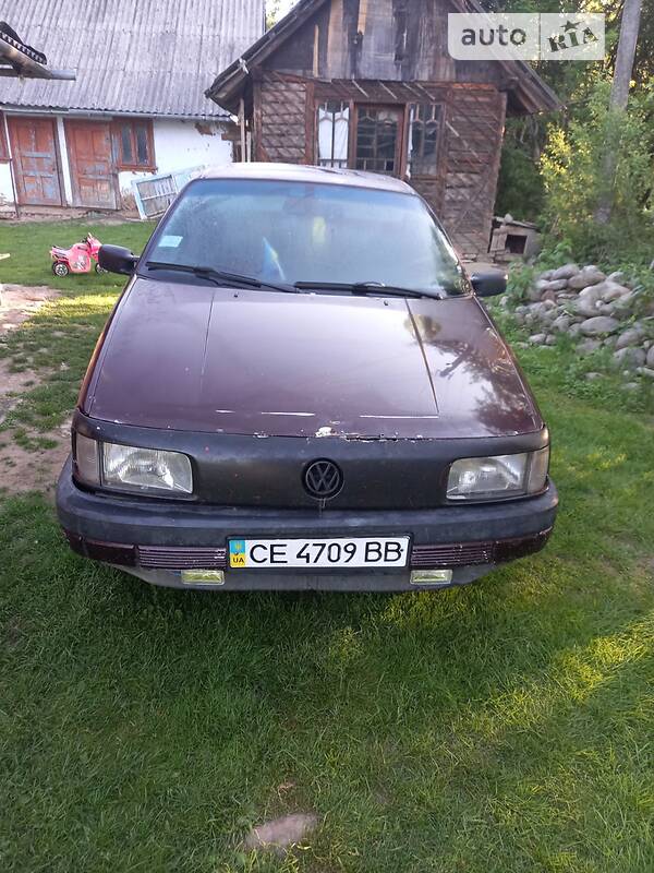 Седан Volkswagen Passat 1993 в Коломые