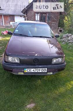 Седан Volkswagen Passat 1993 в 