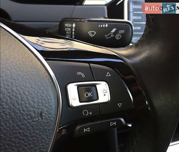 Универсал Volkswagen Passat 2015 в Ивано-Франковске