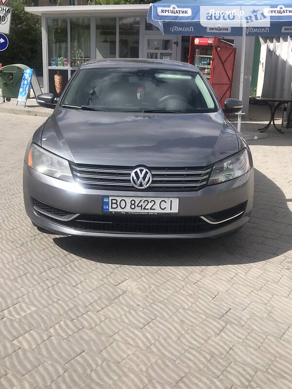 Седан Volkswagen Passat 2013 в Тернополе
