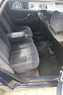 Седан Volkswagen Passat 1995 в 