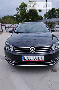 Седан Volkswagen Passat 2012 в Світловодську