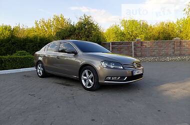 Седан Volkswagen Passat 2011 в Подволочиске