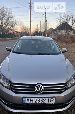 Седан Volkswagen Passat 2013 в Добропіллі