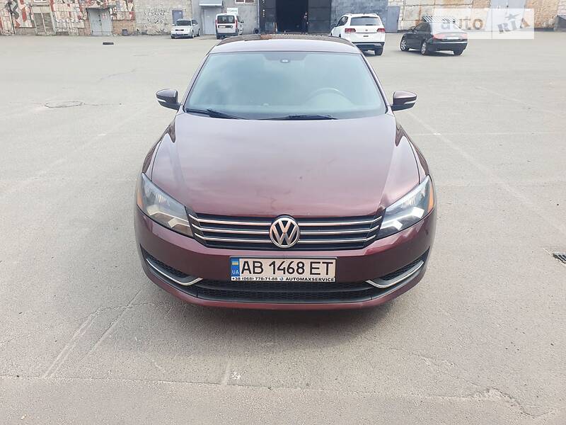 Седан Volkswagen Passat 2013 в Киеве