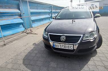 Универсал Volkswagen Passat 2008 в Харькове