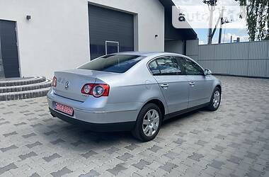 Седан Volkswagen Passat 2007 в Луцке