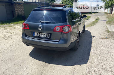 Универсал Volkswagen Passat 2008 в Киеве