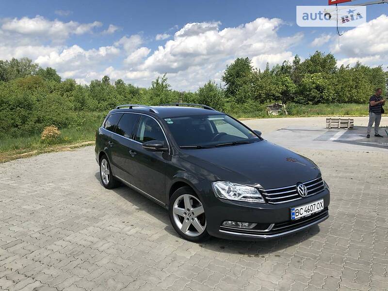 Универсал Volkswagen Passat 2012 в Стрые
