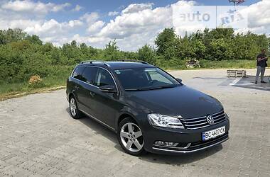 Универсал Volkswagen Passat 2012 в Стрые