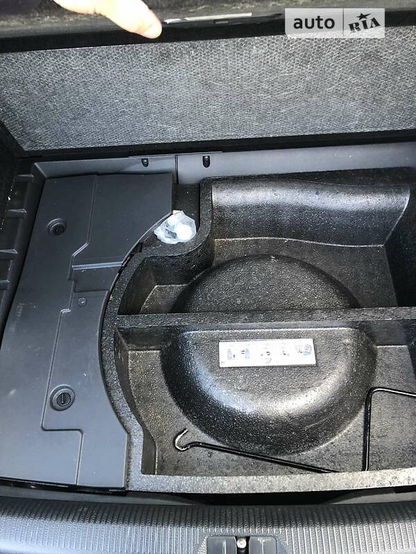 Универсал Volkswagen Passat 2012 в Стрые