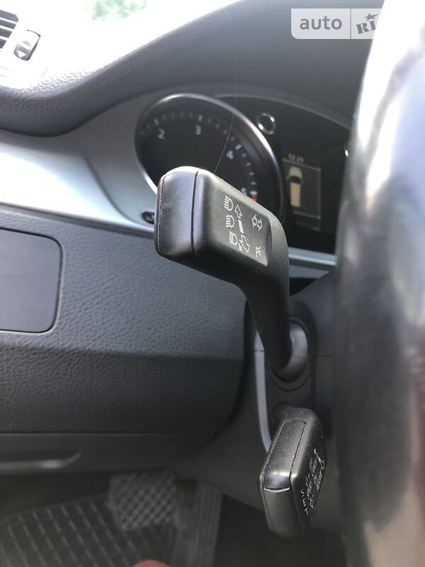 Универсал Volkswagen Passat 2012 в Стрые