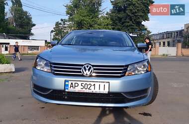 Седан Volkswagen Passat 2013 в Одессе