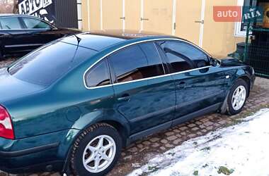 Седан Volkswagen Passat 2001 в 