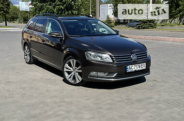 Универсал Volkswagen Passat 2012 в Луцке