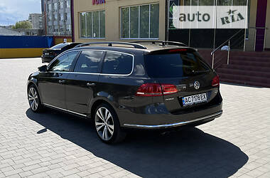 Универсал Volkswagen Passat 2012 в Луцке