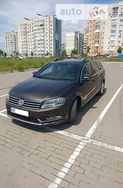 Универсал Volkswagen Passat 2012 в Виннице