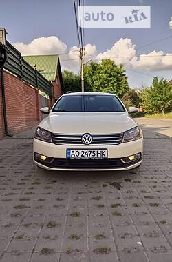 Универсал Volkswagen Passat 2014 в Харькове