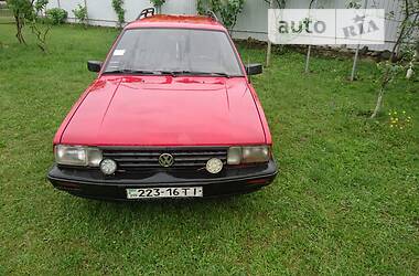 Универсал Volkswagen Passat 1986 в Снятине