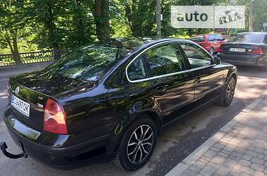 Седан Volkswagen Passat 2002 в Самборі