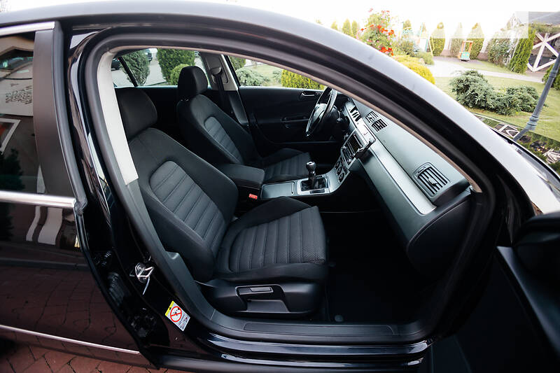 Седан Volkswagen Passat 2008 в Стрые