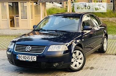 Седан Volkswagen Passat 2003 в 