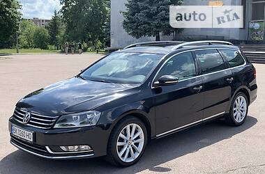 Универсал Volkswagen Passat 2011 в 