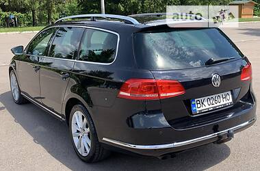 Универсал Volkswagen Passat 2011 в 