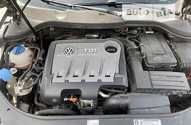 Универсал Volkswagen Passat 2011 в 
