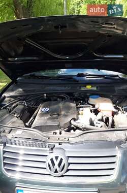 Седан Volkswagen Passat 2004 в 