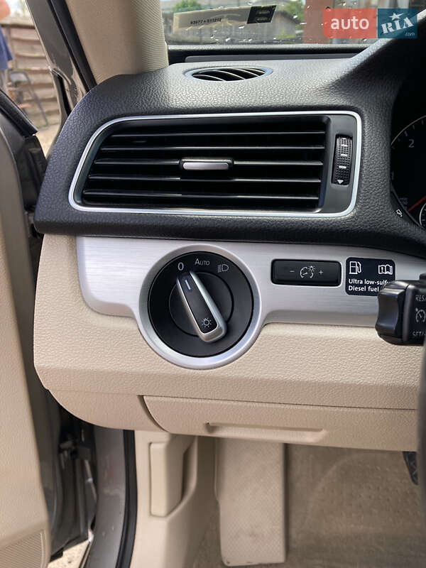 Седан Volkswagen Passat 2012 в Рокитном фото 13 Седан Volkswagen Passat 2012 в Рокитном