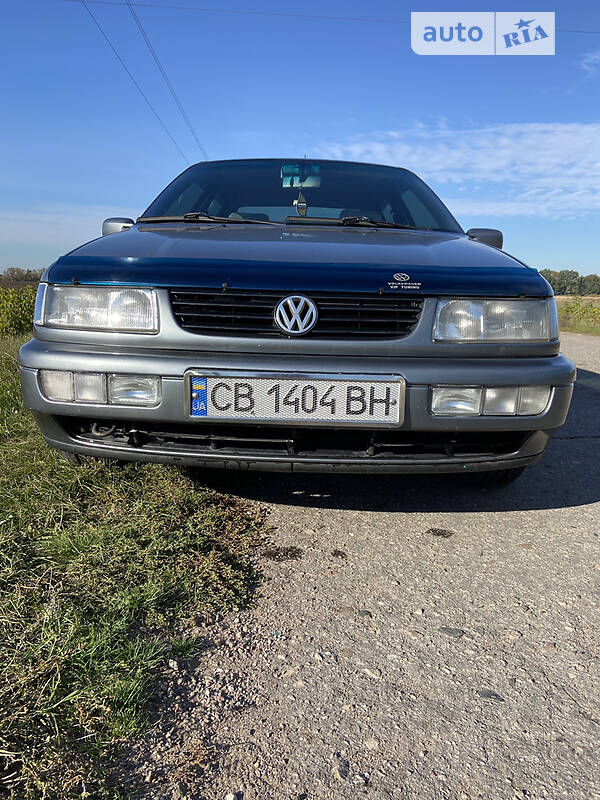 Седан Volkswagen Passat 1994 в Прилуках