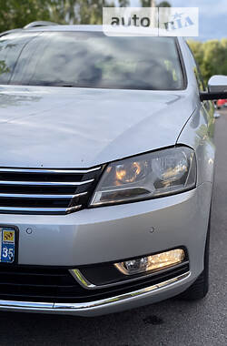 Универсал Volkswagen Passat 2012 в Ровно