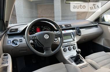 Универсал Volkswagen Passat 2007 в Ивано-Франковске