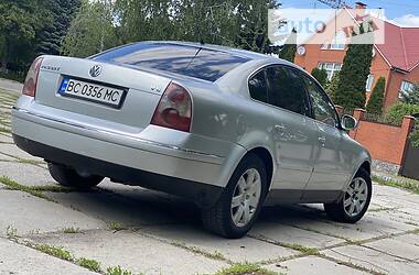 Седан Volkswagen Passat 2004 в Харькове
