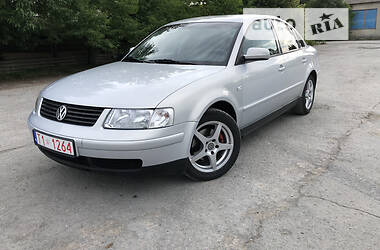 Седан Volkswagen Passat 1997 в Дунаевцах