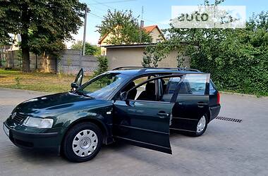 Универсал Volkswagen Passat 1999 в Луцке