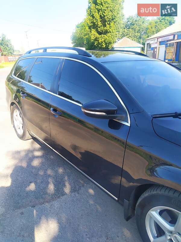 Універсал Volkswagen Passat 2011 в Овручі
