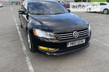 Седан Volkswagen Passat 2015 в Киеве