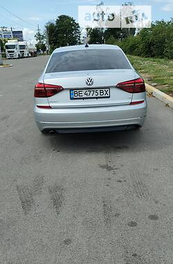 Седан Volkswagen Passat 2016 в Буче