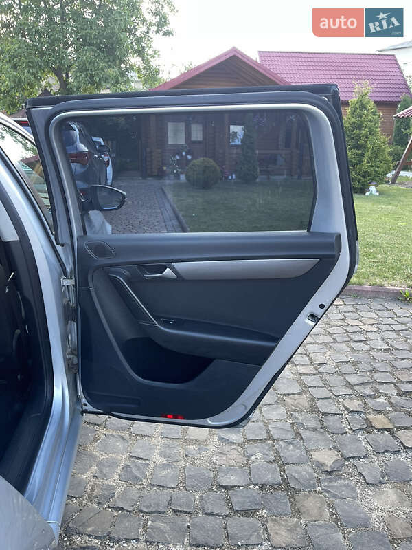 Универсал Volkswagen Passat 2012 в Надворной