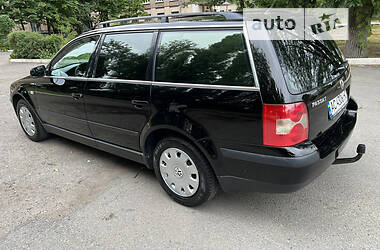 Универсал Volkswagen Passat 2001 в Днепре