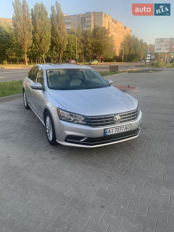 Седан Volkswagen Passat 2016 в Киеве