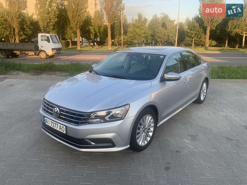 Седан Volkswagen Passat 2016 в Киеве
