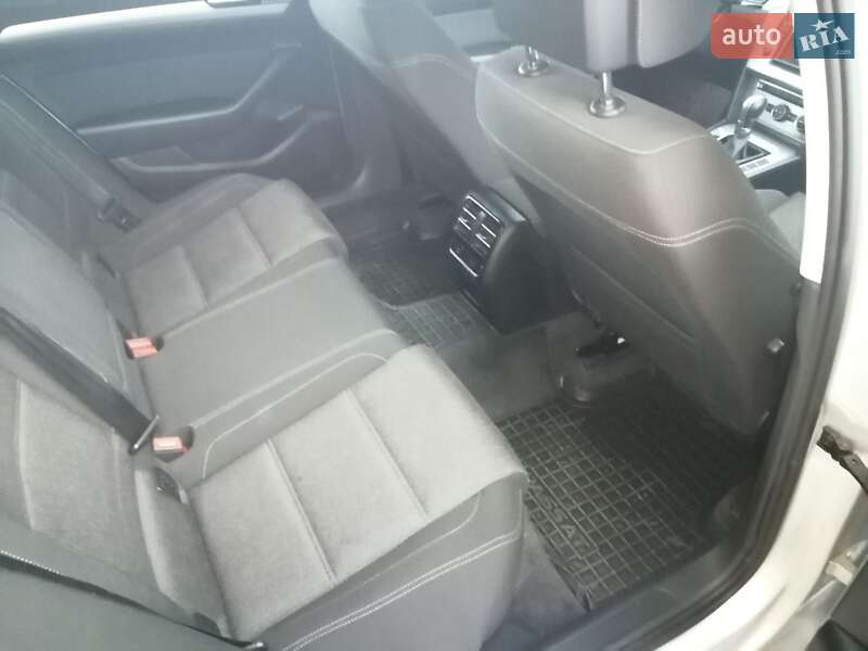 Універсал Volkswagen Passat 2015 в Івано-Франківську