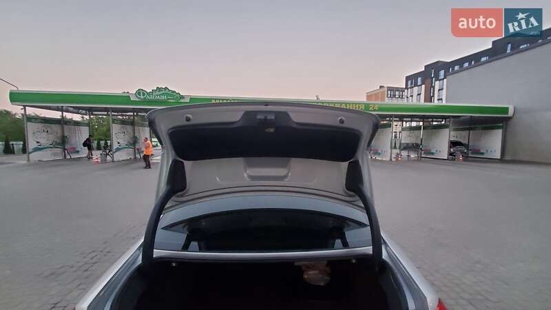 Седан Volkswagen Passat 2012 в 