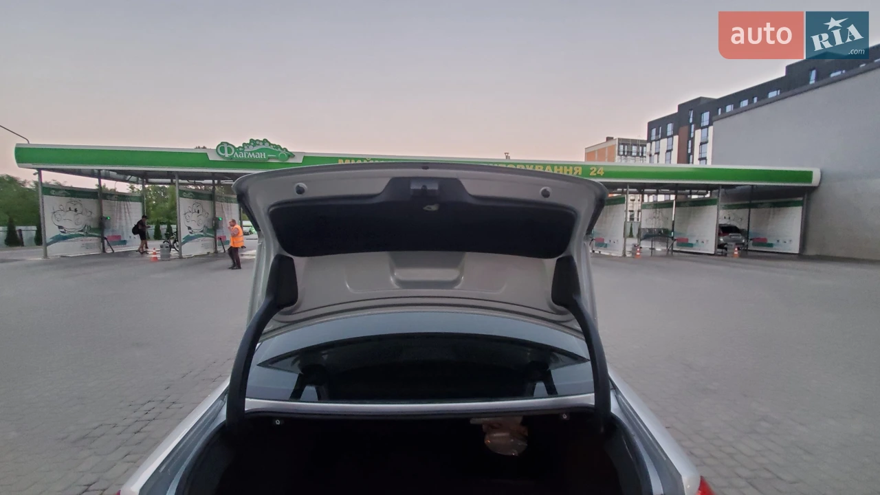 2011 Volkswagen Passat - мініатюра 11