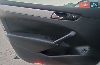 Седан Volkswagen Passat 2012 в 