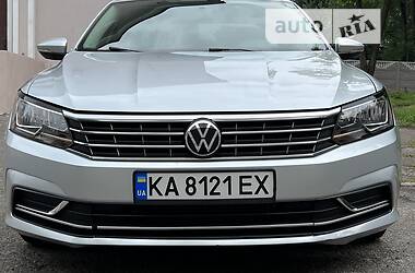 Седан Volkswagen Passat 2018 в Кам'янському